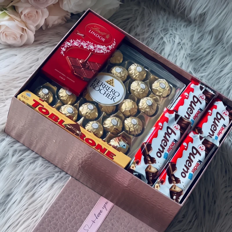 Red Velvet Heart Bites (Pack of 6)